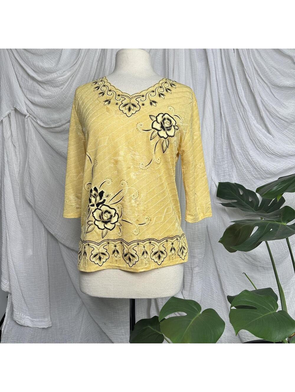 Vintage boho indie fairy yellow floral embroidered sequin top with 3/4 sleeves